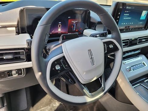 New 2026 Lincoln Aviator Reserve AWD/4WD image 11