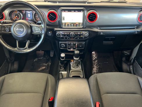 Used 2022 Jeep Gladiator Sport AWD/4WD image 3