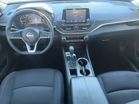 Certified 2024 Nissan Altima 2.5 SV image 13