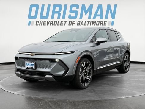 New 2026 Chevrolet Equinox EV LT image 2