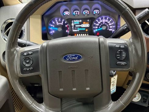 Used 2011 Ford F250 Lariat w/ Lariat Ultimate Pkg image 19