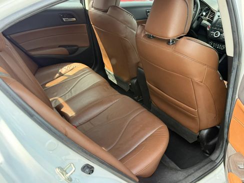 Used 2019 Acura ILX FWD image 8