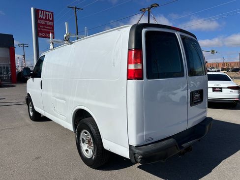 Used 2005 Chevrolet Express 2500 image 5