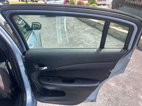 Used 2012 Chrysler 200 Touring w/ Sun/Sound Group image 13