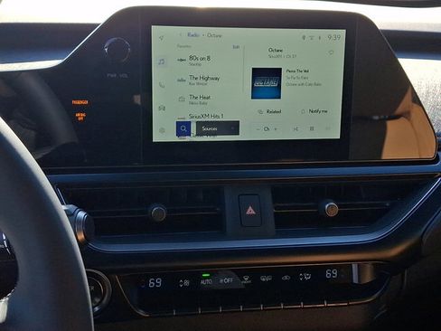 New 2026 Lexus UX 300h AWD image 13