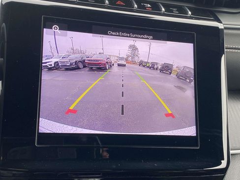 Certified 2024 Jeep Grand Cherokee Altitude image 8