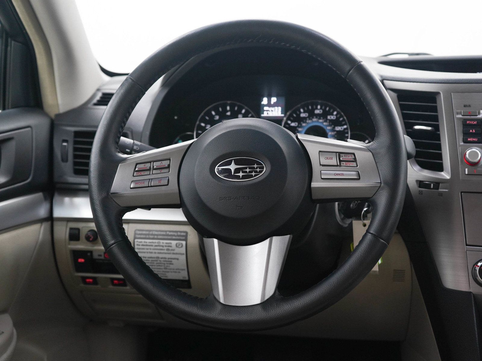 Used 2010 Subaru Legacy 2.5i Premium AWD/4WD image 15