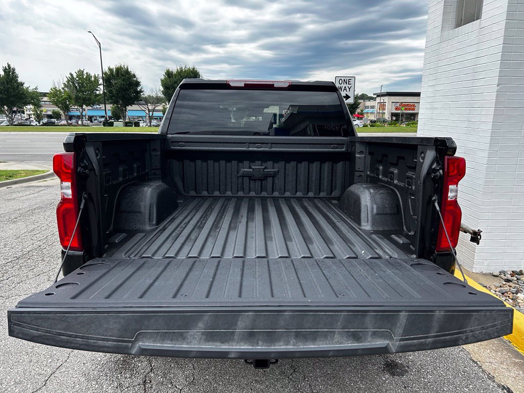 New 2026 Chevrolet Silverado 1500 RST w/ Dark Appearance Package AWD/4WD image 5