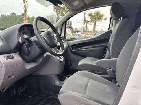 Used 2017 Nissan NV200 SV image 31