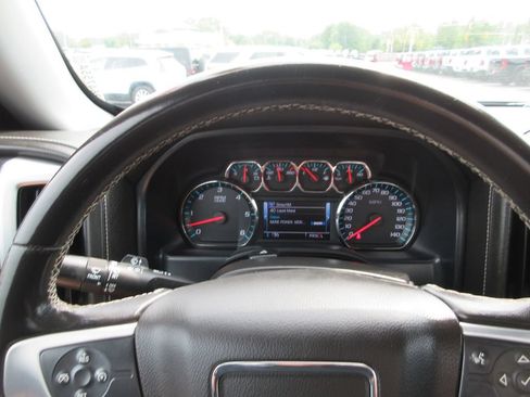 Used 2018 GMC Sierra 1500 SLE AWD/4WD image 21