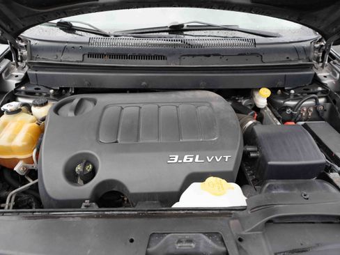 Used 2012 Dodge Journey SXT w/ Flexible Seating Group image 30