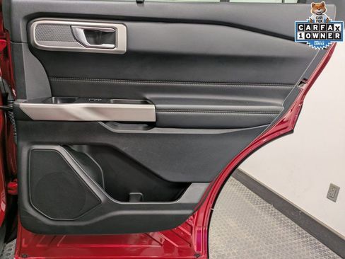 Used 2022 Ford Explorer Limited w/ Equipment Group 301A image 25