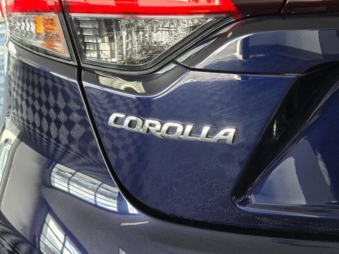 Used 2020 Toyota Corolla XLE w/ Carpet Mat Package (TMS) image 13