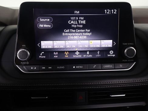 Used 2023 Nissan Rogue SV AWD/4WD image 37