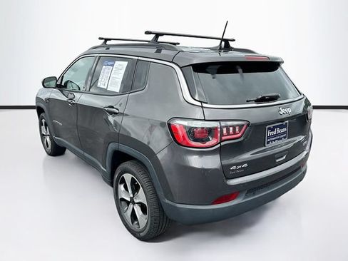Used 2019 Jeep Compass Latitude w/ Popular Equipment Group AWD/4WD image 6