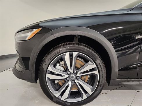 New 2026 Volvo V60 B5 Cross Country Plus w/ Protection Package Premier image 11