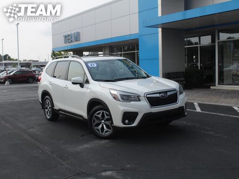 Used 2021 Subaru Forester Premium w/ Popular Package #1 AWD/4WD image 2