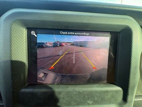 Used 2022 Jeep Gladiator Willys image 19