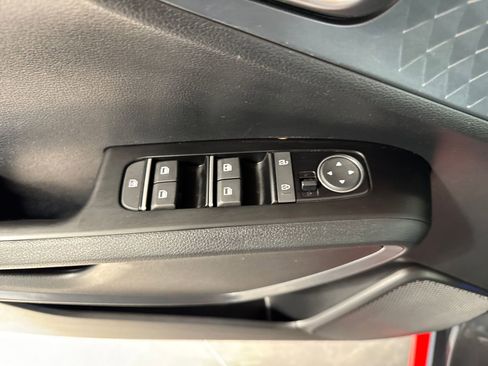 Certified 2022 Kia Soul GT-Line FWD image 19