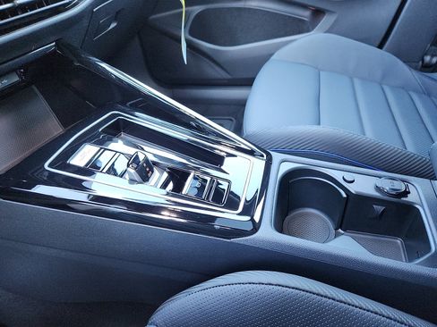 New 2026 Volkswagen Golf image 20