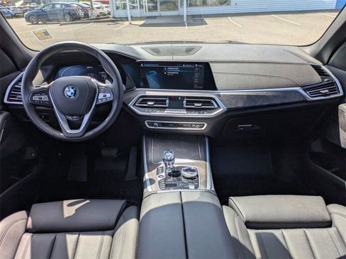 Used 2022 BMW X5 xDrive45e w/ Executive Package image 24