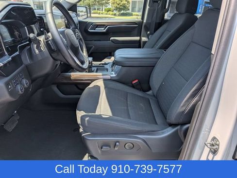 Used 2025 Chevrolet Silverado 1500 RST AWD/4WD image 15