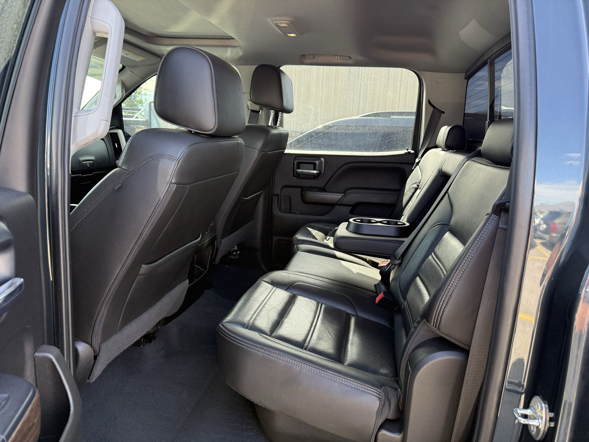 Used 2019 GMC Sierra 2500 Denali w/ Duramax Plus Package AWD/4WD image 15