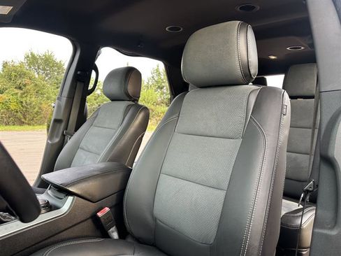 Used 2015 Ford Explorer XLT w/ Equipment Group 202B image 22