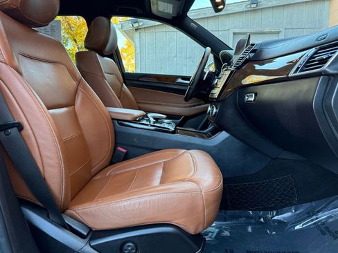 Used 2018 Mercedes-Benz GLS 450 4MATIC image 26