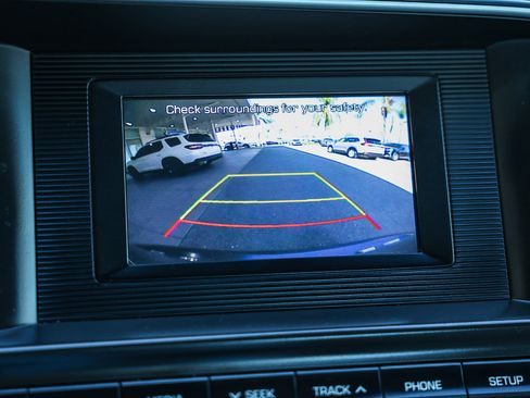 Used 2020 Hyundai Elantra SE image 29