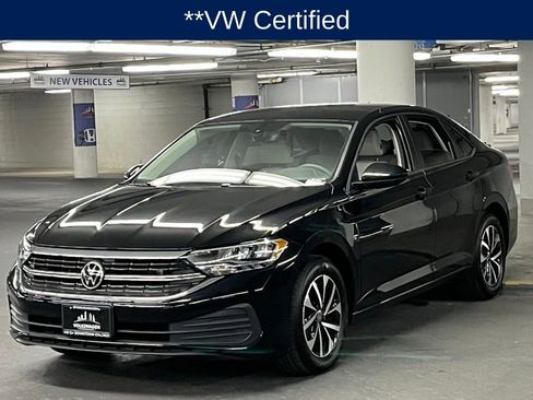 Certified 2023 Volkswagen Jetta S image 3