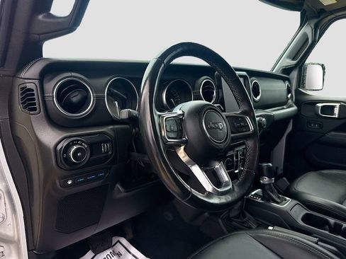 Used 2023 Jeep Wrangler Unlimited Sahara w/ Cold Weather Group AWD/4WD image 10