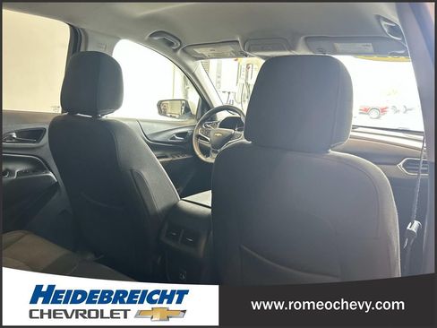 Used 2021 Chevrolet Equinox LT FWD image 32