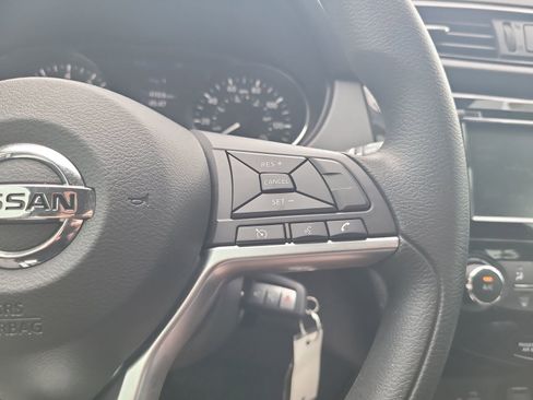 Used 2020 Nissan Rogue Sport S FWD image 14