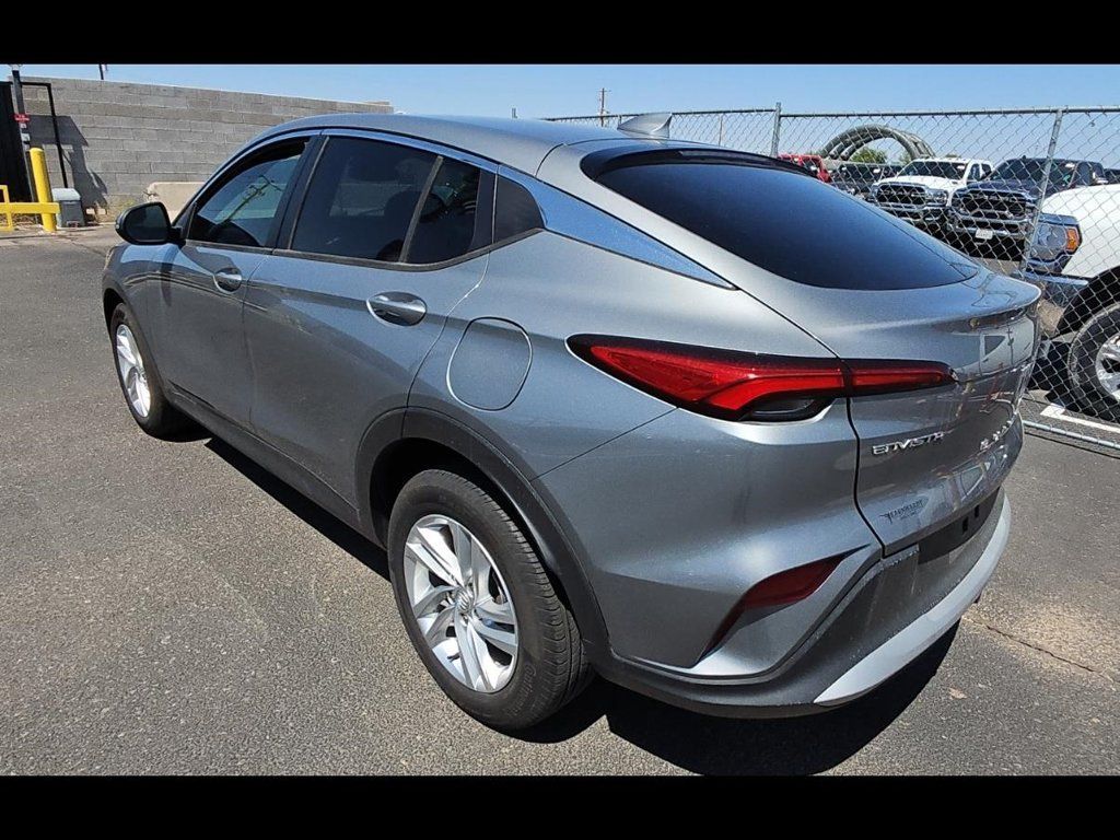 Used 2024 Buick Envista Preferred FWD image 5
