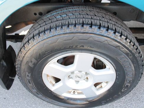 Used 2005 Nissan Frontier NISMO w/ (J01) Sunroof Pkg RWD image 12