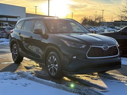 Used 2023 Toyota Highlander XLE