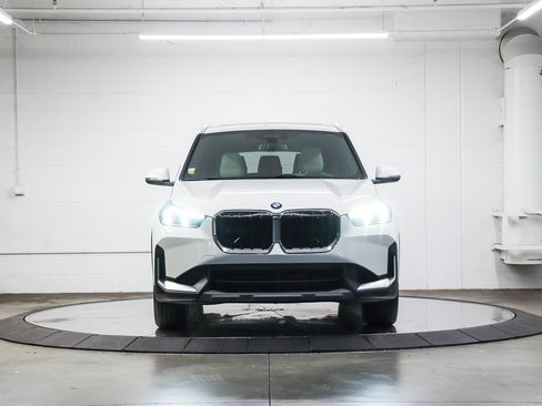 Used 2023 BMW X1 xDrive28i w/ Convenience Package AWD/4WD image 2