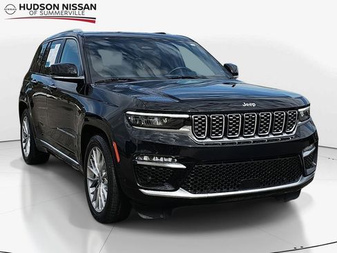 Used 2023 Jeep Grand Cherokee Summit w/ Luxury Tech Group V image 1