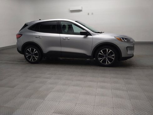 Used 2021 Ford Escape SE w/ SE Sport Appearance Package FWD image 11