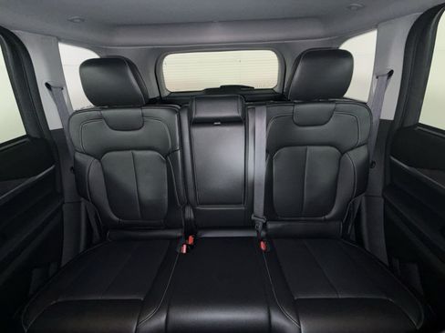 Used 2022 Jeep Grand Cherokee Limited 4xe w/ Luxury Tech Group II AWD/4WD image 24
