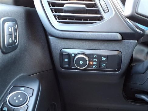 Used 2024 Ford Escape Platinum image 10