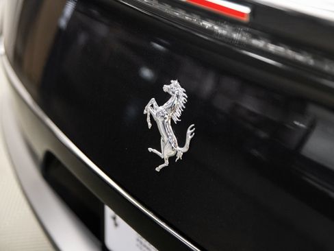 Used 2018 Ferrari GTC4Lusso T RWD image 49