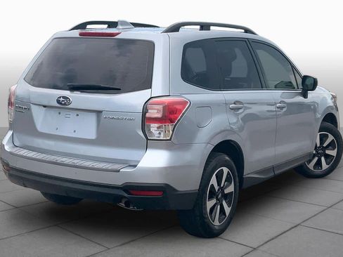 Used 2018 Subaru Forester 2.5i w/ Alloy Wheel Package AWD/4WD image 11