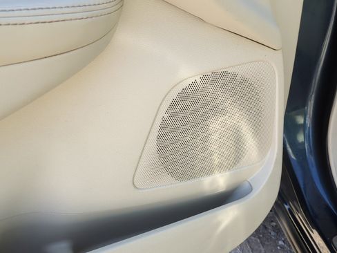 Used 2016 Nissan Murano Platinum w/ Platinum Technology Package image 12