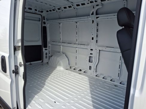 New 2024 RAM ProMaster 2500 w/ Upfitter's Prep Package image 7