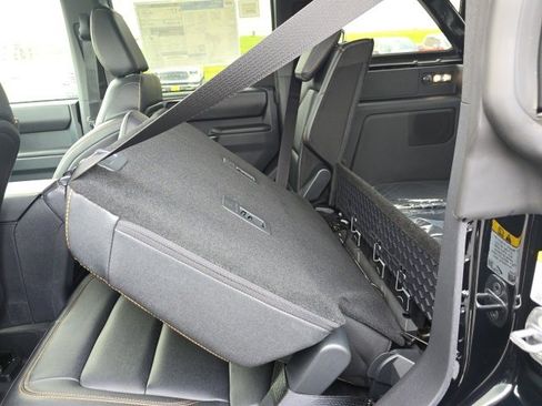 Used 2024 Ford Bronco Badlands image 23