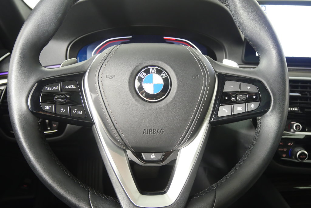 Certified 2023 BMW 530i xDrive w/ Convenience Package AWD/4WD image 17