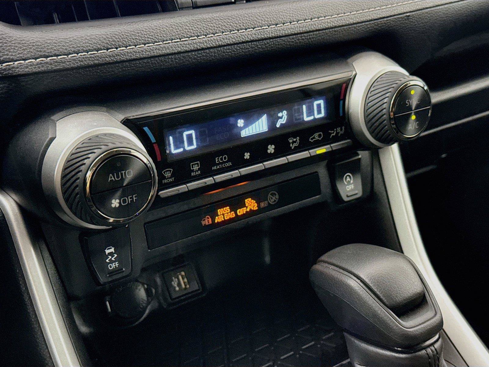 Certified 2025 Toyota RAV4 XLE AWD/4WD image 24