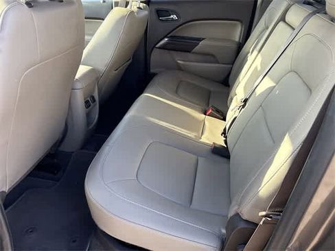 Used 2016 GMC Canyon SLT w/ Driver Alert Package image 14